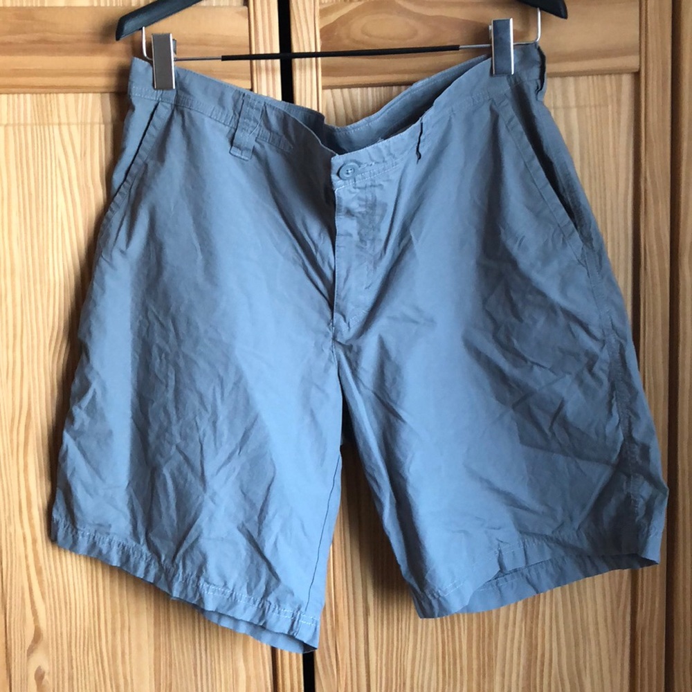 2 pairs of Colombia men’s shorts